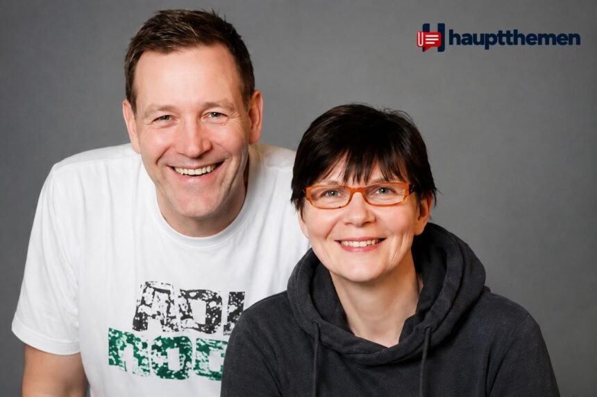 Kara Gislason und Alfred Gislason in einem gemeinsamen Porträtfoto vor neutralem Hintergrund.