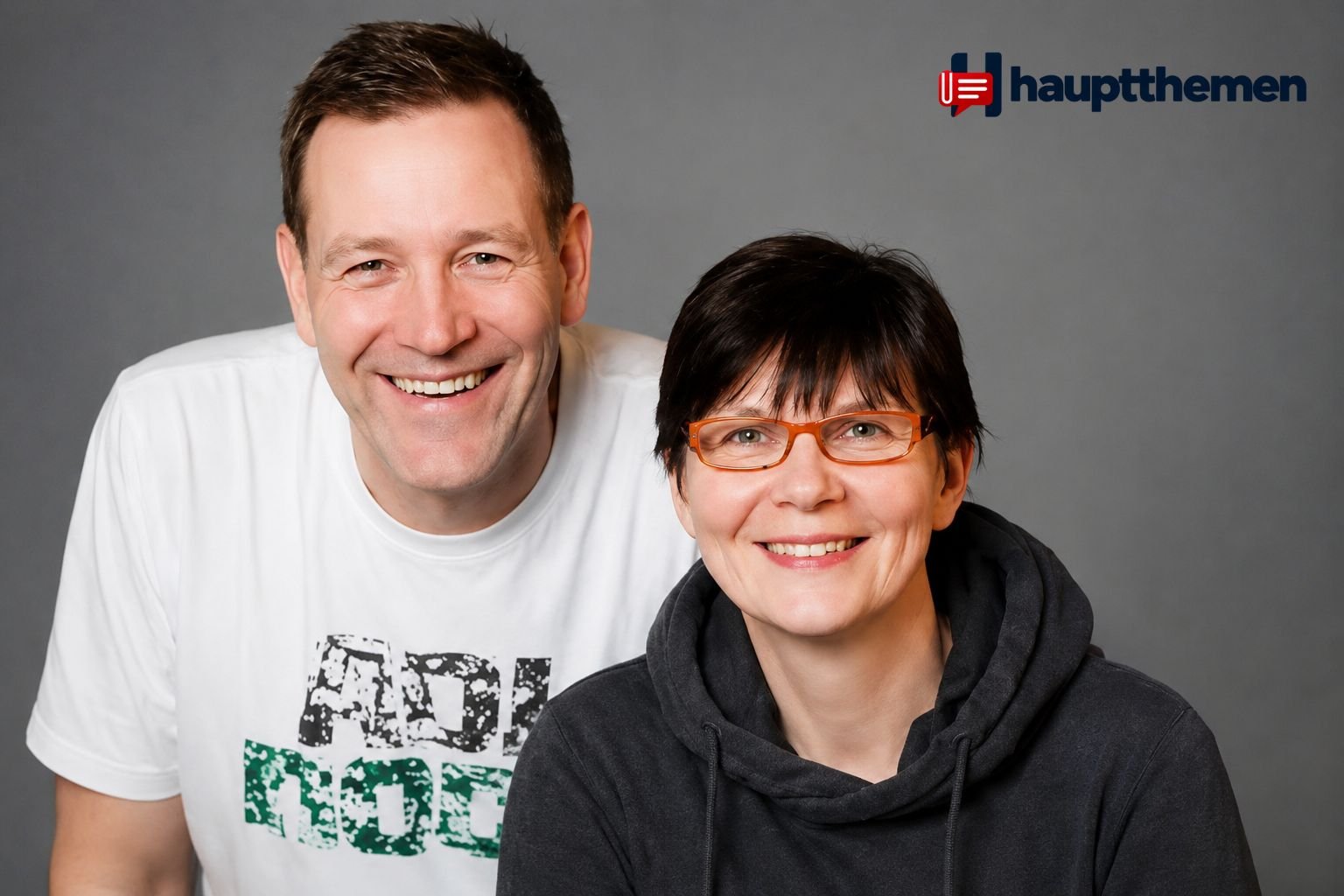 Kara Gislason und Alfred Gislason in einem gemeinsamen Porträtfoto vor neutralem Hintergrund.